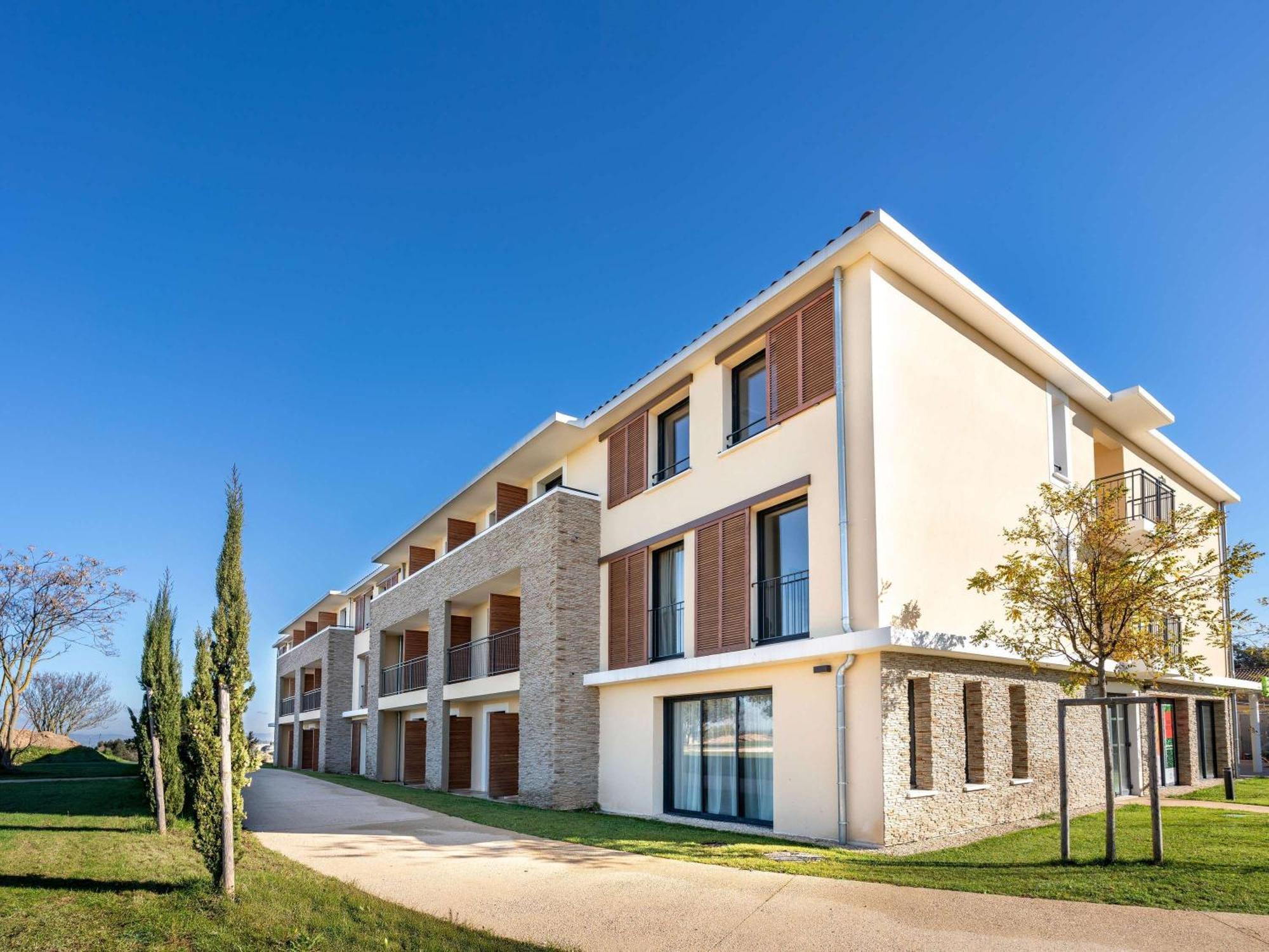 Ibis Styles Cabries Aix-En-Provence Tgv Hotel Exterior photo